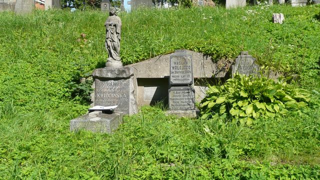 Tombstone of Pelagia Kwiecinska, Rossa cemetery in Vilnius, state before 2013