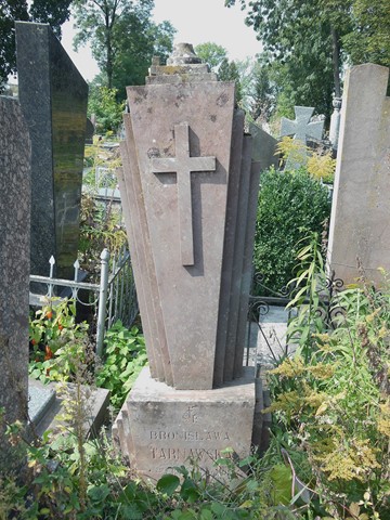 Tombstone of Bronislawa Tarnawska, Ternopil cemetery, state of 2016