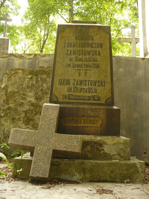 Inscription of the tomb of Jakub, Pelagia and Veronika Zawistowski, Na Rossa cemetery in Vilnius, as of 2013