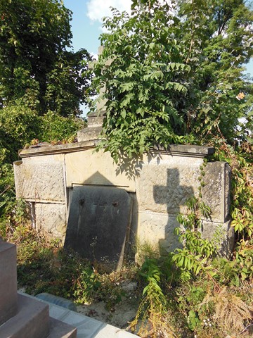 Grobowiec rodziny Schmidtów, cmentarz w Tarnopolu, stan z 2013 roku