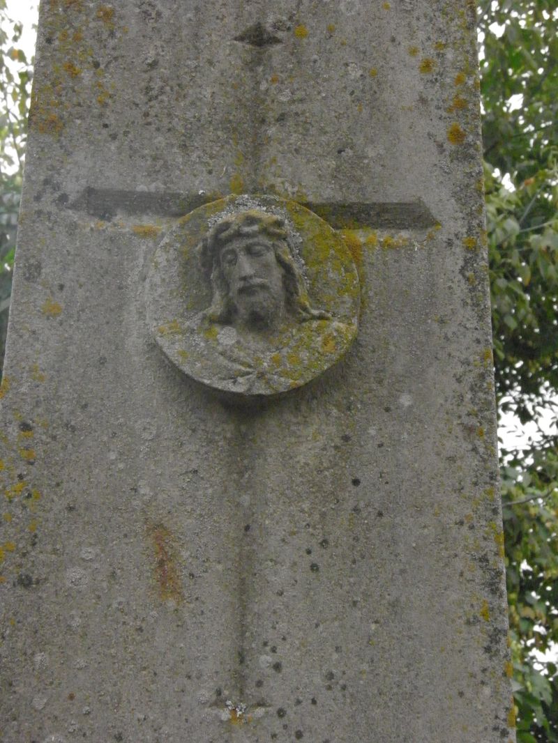 Tombstone of Wilhelmina Dmytrova, Ternopil cemetery, pre-2016 state