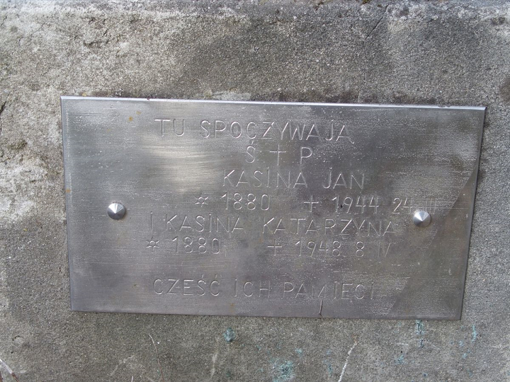 Inscription on the tombstone of Jan and Katarzyna Kasin, Ternopil cemetery, as of 2016