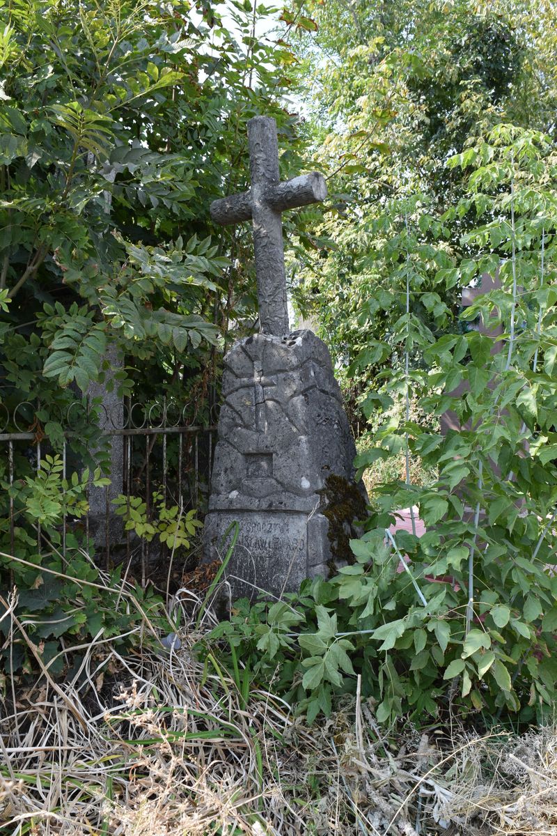 Tombstone of Stanislaw Lenard, Ternopil cemetery, pre-2016 state