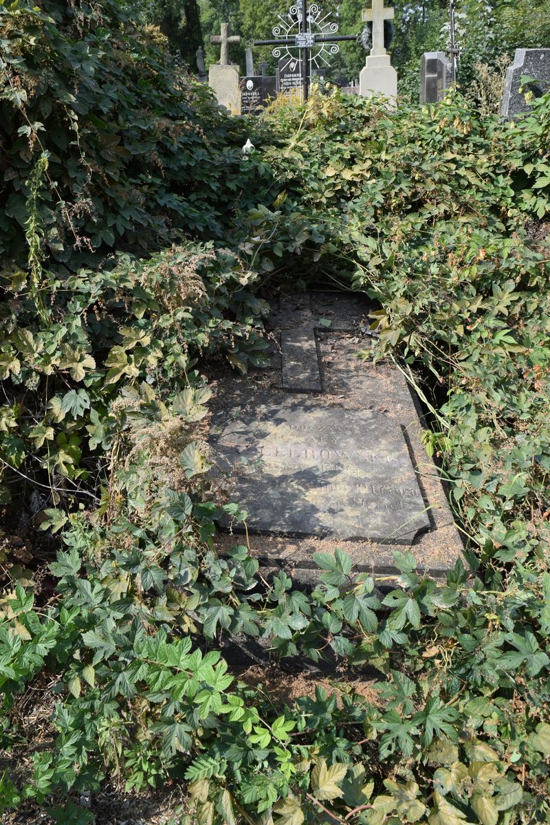 Tombstone of Ignacy Kellerowski, Ternopil cemetery, pre-2016 state