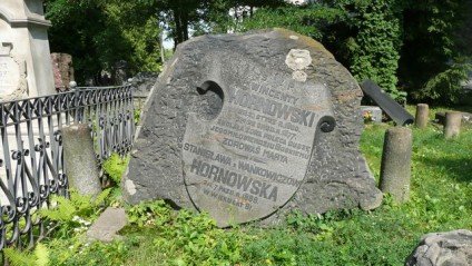 Nagrobek Stanisławy Honarskiej i Wincenta Hornowskiego z cmentarza na Rossie w Wilnie, stan z 2013 r.