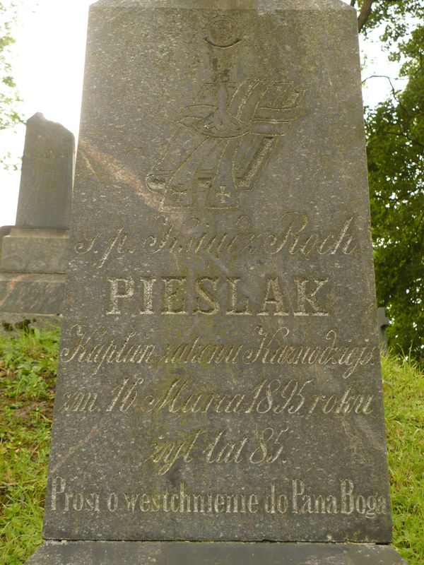 Gravestone inscription of Roch Pieślak, Na Rossie cemetery in Vilnius, as of 2013