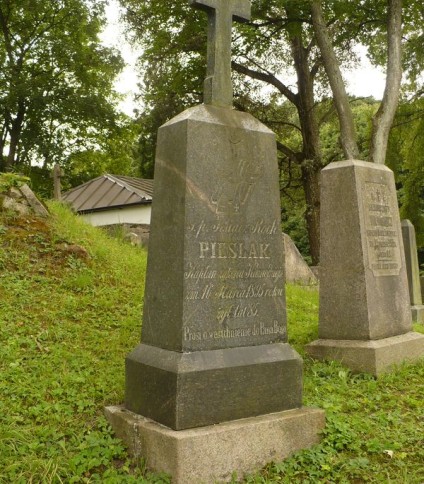 Nagrobek Rocha Pieślaka, cmentarz Na Rossie w Wilnie, stan z 2013