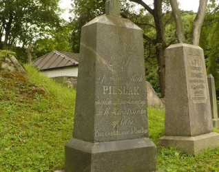 Nagrobek Rocha Pieślaka, cmentarz Na Rossie w Wilnie, stan z 2013