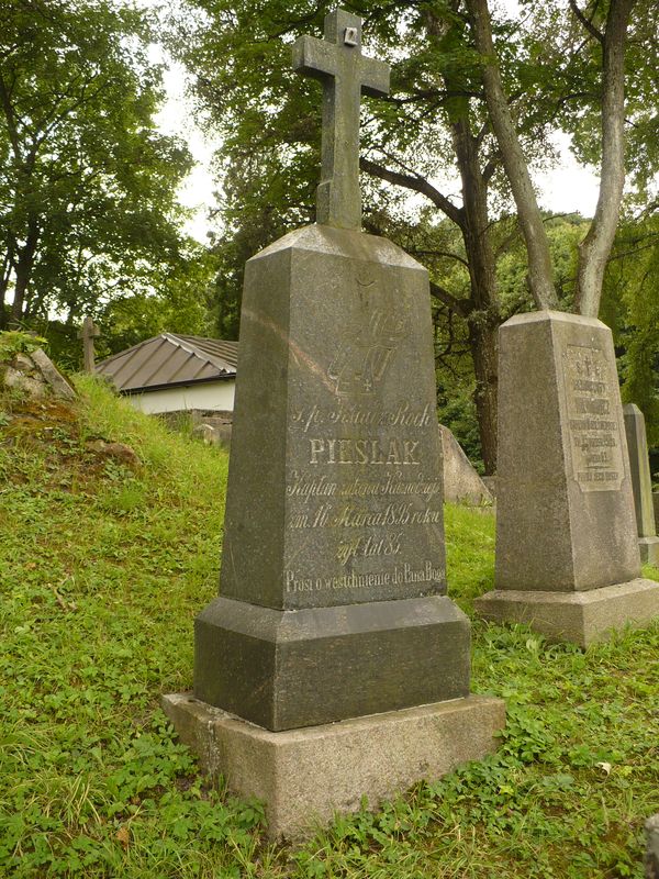 Tombstone of Roch Pilsak, Na Rossie cemetery in Vilnius, as of 2013