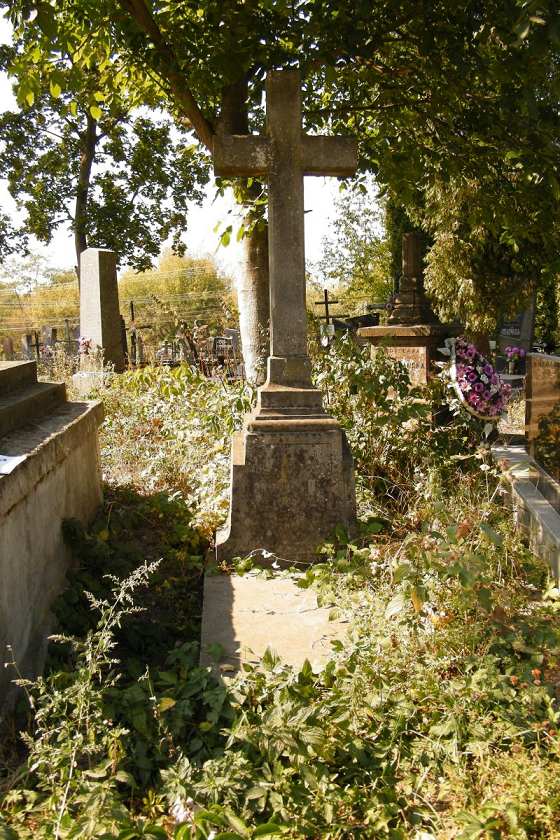 Nagrobek Joanny Sikoczyńskiej, cmentarz w Tarnopolu, stan z 2016