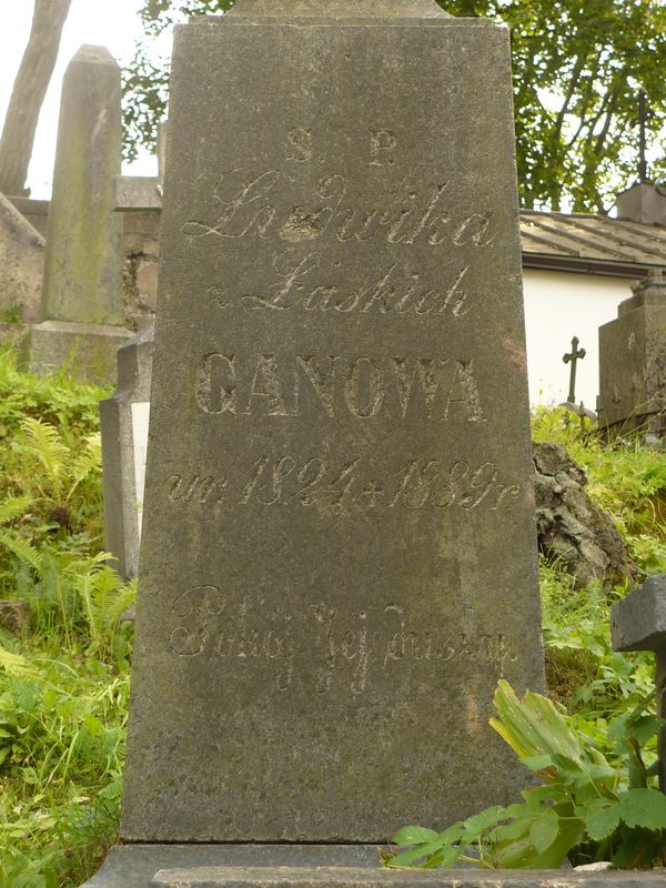 Inscription on the gravestone of Ludwika Gan, Na Rossie cemetery in Vilnius, as of 2013