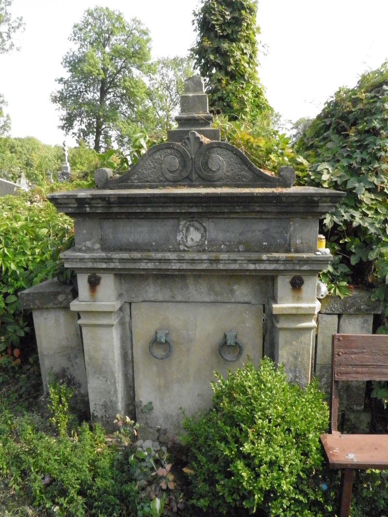 Grobowiec Lidii Fiderer, cmentarz w Tarnopolu, stan z 2016 r.