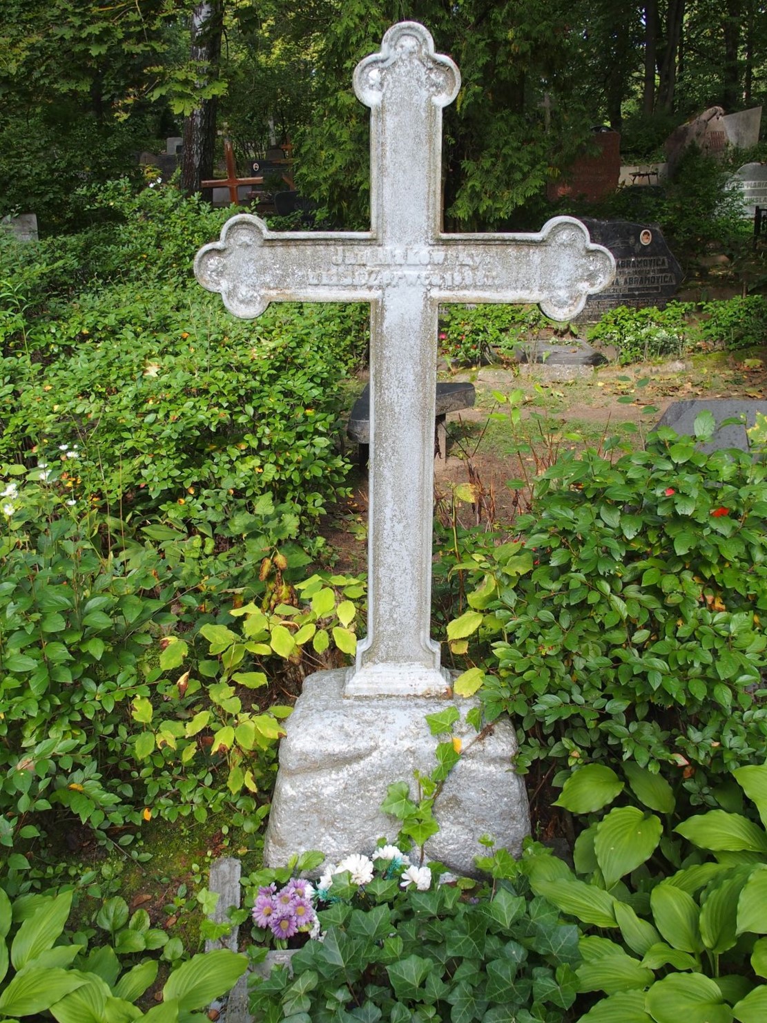 Tombstone of Emilia Misniks Jāna and Jan Makowski, St Michael's cemetery in Riga, as of 2021.