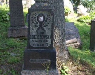 Nagrobek Sabiny Godziszewskiej, cmentarz na Rossie w Wilnie, stan z 2013 r.
