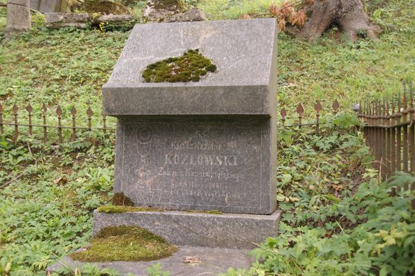 Nagrobek Kazimierza Kozłowskiego, cmentarz Na Rossie w Wilnie, stan z 2013