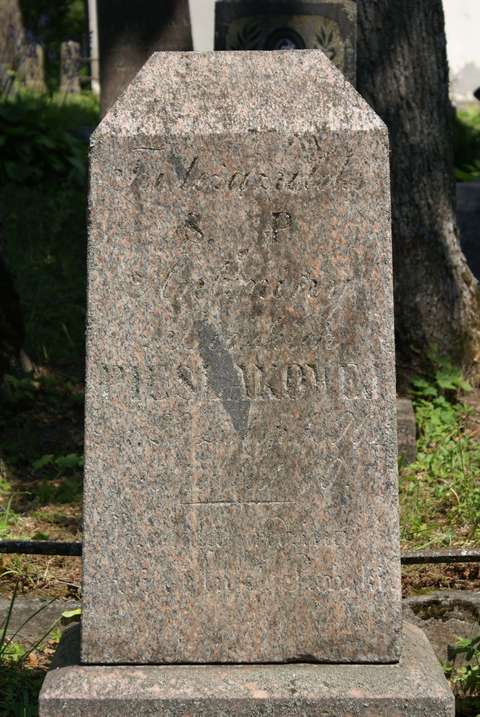 Tombstone of Antonina Pieślak, Ross Cemetery in Vilnius, as of 2013.