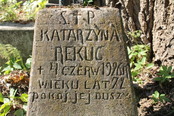 Inscription from the gravestone of Katarzyna Rekuć, Na Rossie cemetery in Vilnius, as of 2013
