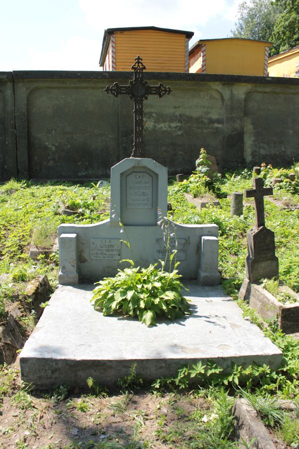 Tombstone of the Węgrowski family, Na Rossie cemetery in Vilnius, as of 2013