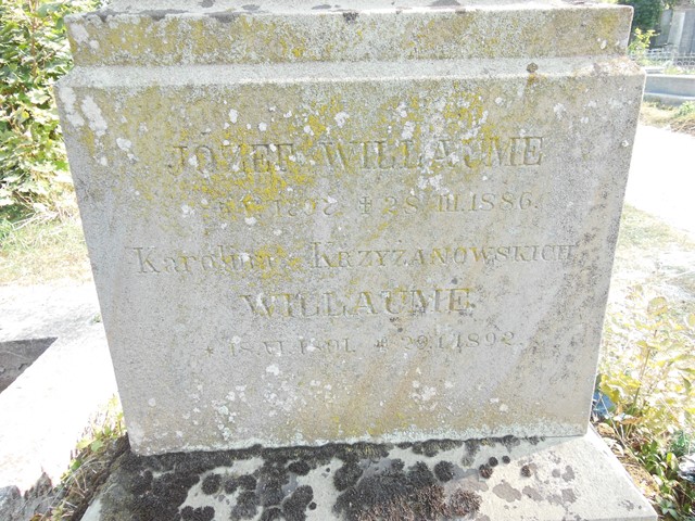 Fragment of the tomb of Joseph Willaume and Karolina Willaume from the cemeteries of the former Ternopil district, as of 2016.