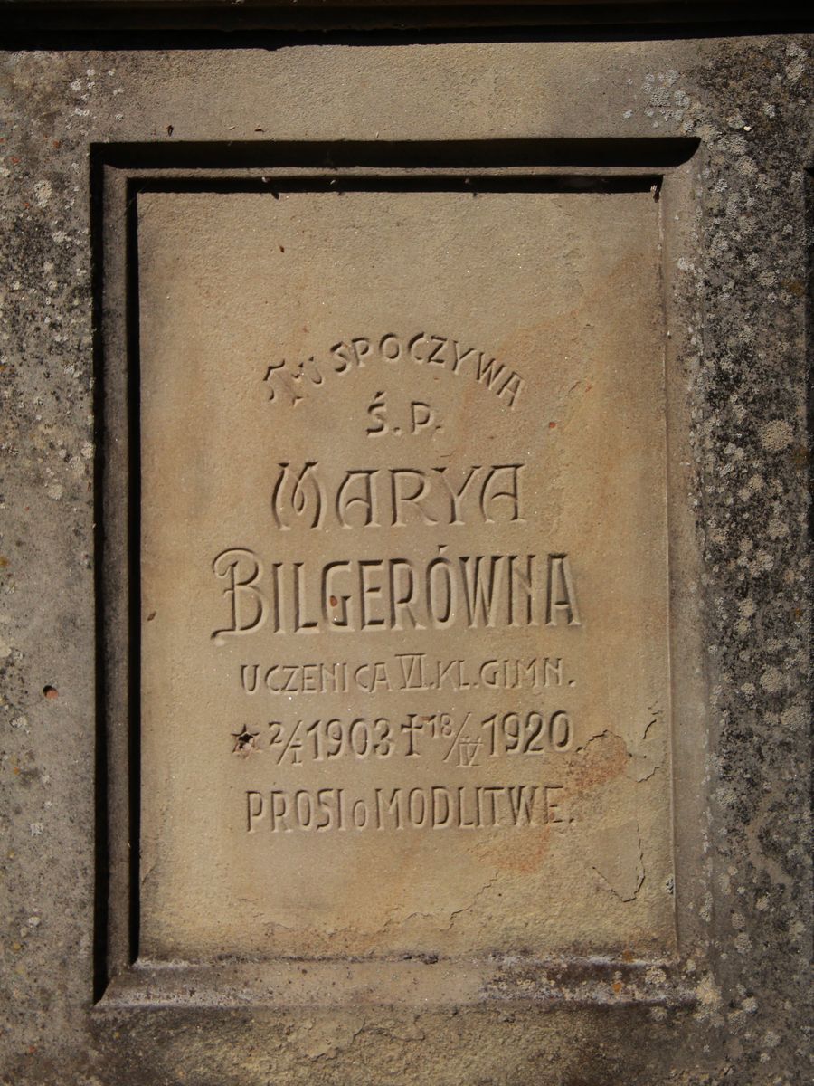 Fragment of the tombstone of Adolf and Maria Bilger, Ternopil cemetery, 2016 status