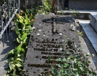 Nagrobek Wilhelminy i Zofii Payersfeld, cmentarz w Tarnopolu, stan z 2016