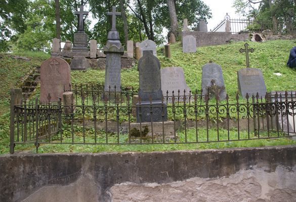 Tombstone of Henryk, Michał and Zofia Kopański, Na Rossie cemetery in Vilnius, as of 2013