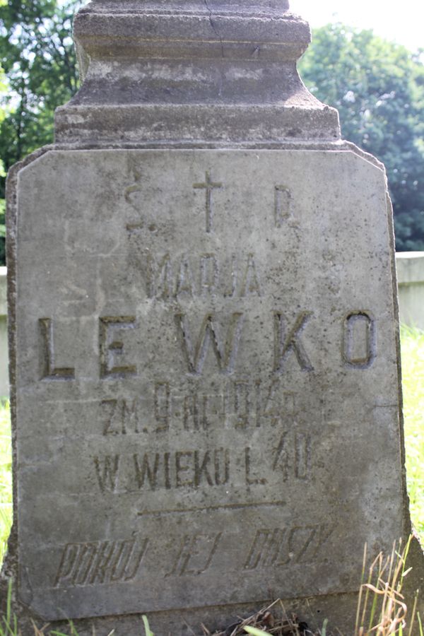 Inscription from the gravestone of Maria Levko, Na Rossie cemetery in Vilnius, as of 2013