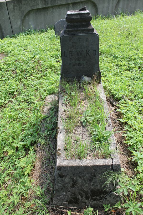 Tombstone of Maria Levko, Na Rossie cemetery in Vilnius, as of 2013