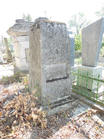 Tombstone of Marcin Piwocki, cemetery in Ternopil, state of 2016