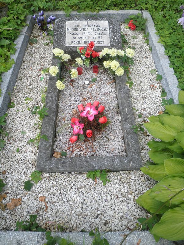 Tombstone of Kazimierz Michniewicz, Ross cemetery in Vilnius, as of 2013.
