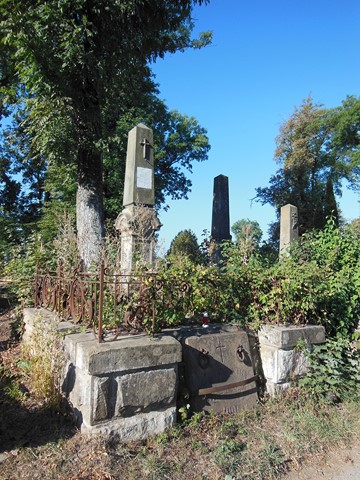 Grobowiec Romualdy i Leopolda Rahan, cmentarz w Tarnopolu, stan z 2016 roku