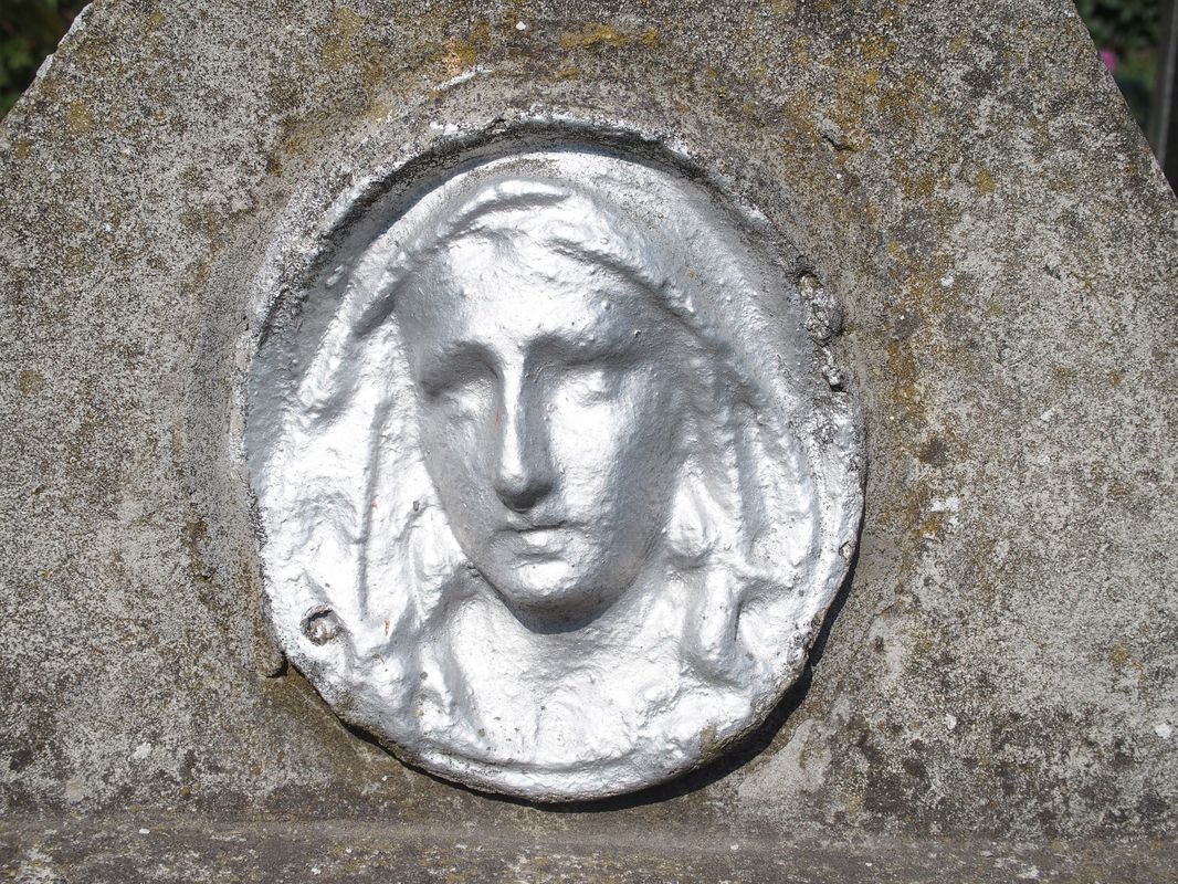 Fragment of the gravestone of Jozef Raslawski, Ternopil cemetery, as of 2016.