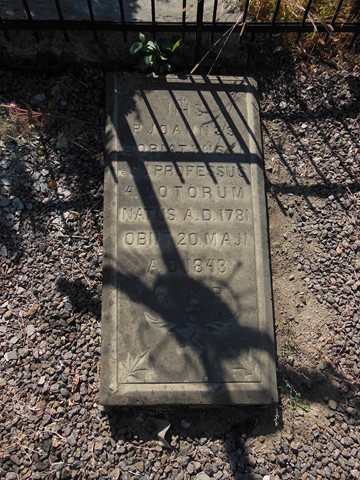 Tombstone of Jan Bobiatynski, Ternopil cemetery, as of 2016
