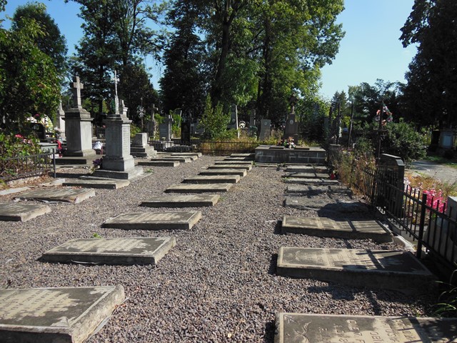 Płyta nagrobna Franciszka Corn, cmentarz w Tarnopolu, stan z 2016 roku
