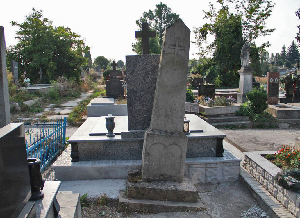 Nagrobek Franciszka Petrasz, cmentarz w Tarnopolu, stan z 2016 r.