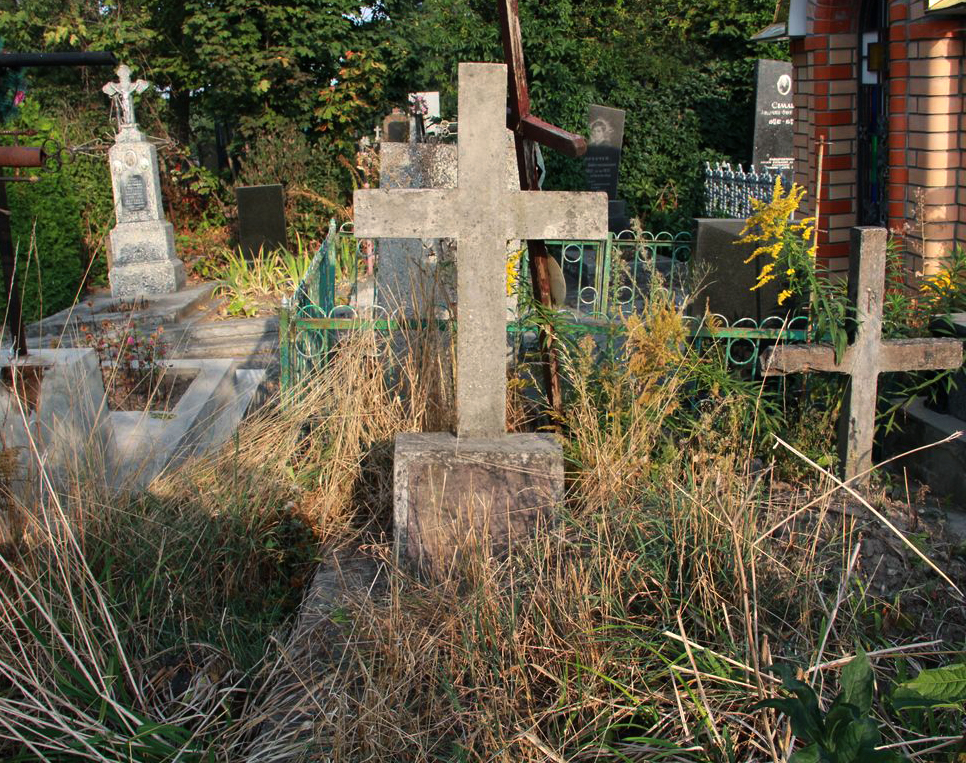 Nagrobek Marii Kowalskiej, cmentarz w Tarnopolu, stan z 2016 r.