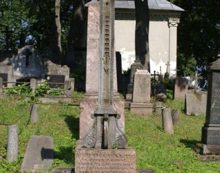 Nagrobek Tekli Hrebnickiej, cmentarz na Rossie w Wilnie, stan z 2013 r.