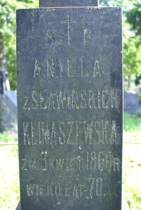 Fragment of the tombstone of Aniela and Valerian Klimaszewski, Ross Cemetery in Vilnius, as of 2013.