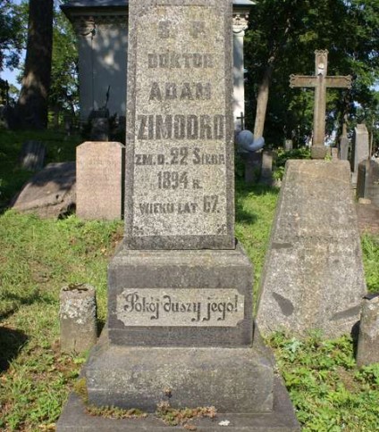 Nagrobek Adama i Antoniny Zimodro, cmentarz na Rossie w Wilnie, stan z 2013 r.