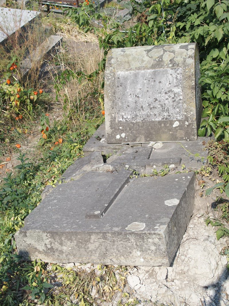 Tombstone of Jozef Puzhak, Ternopil cemetery, as of 2016.