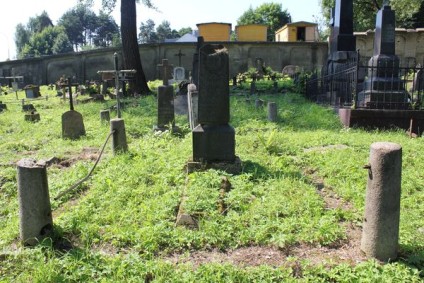 Nagrobek Adama Łapińskiego, cmentarz Na Rossie w Wilnie, stan z 2013 roku