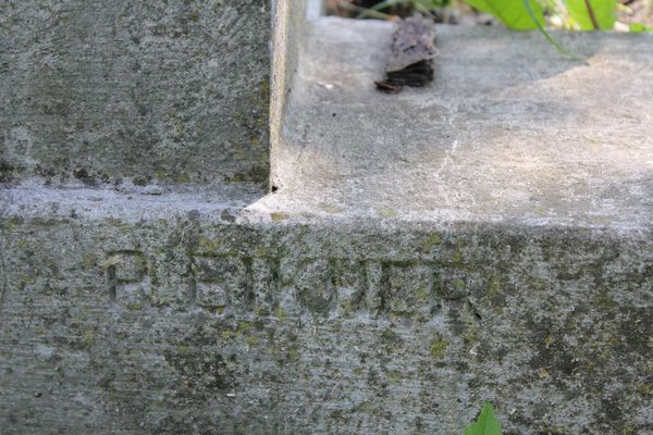 Signature of the tombstone of Malvina Konstantynowicz, Na Rossie cemetery in Vilnius, as of 2013