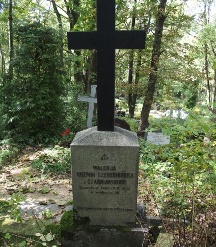 Nagrobek Walerii Kuźmin-Czerechińskiej, cmentarz św. Michała w Rydze, stan z 2021 r.