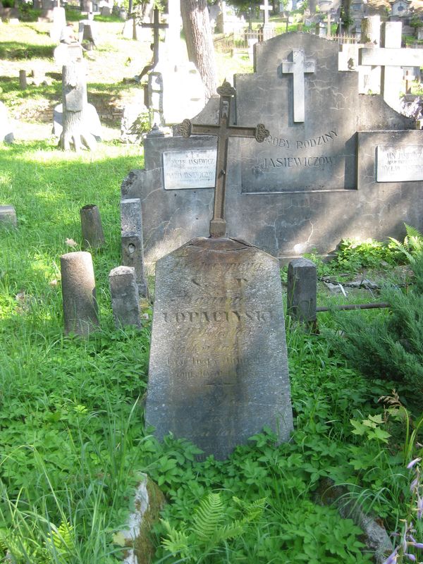 Tombstone of Jan and Kazimierz Lopaciński, Na Rossie cemetery in Vilnius, as of 2013