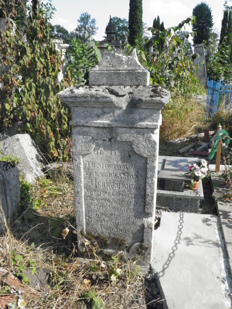 Nagrobek Jana Uciurkiewicza, cmentarz w Tarnopolu, stan z 2016