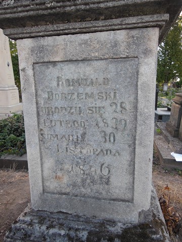 Fragment nagrobka rodziny Borzemskich, cmentarz w Tarnopolu, stan z 2016 roku