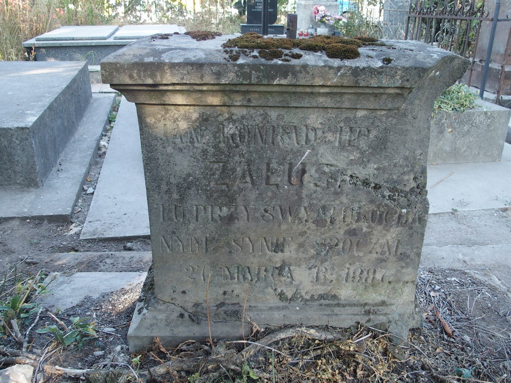 Inskrypcja nagrobka Jana Załuskiego i N.N. Załuskiego, cmentarz w Tarnopolu, stan z 2016