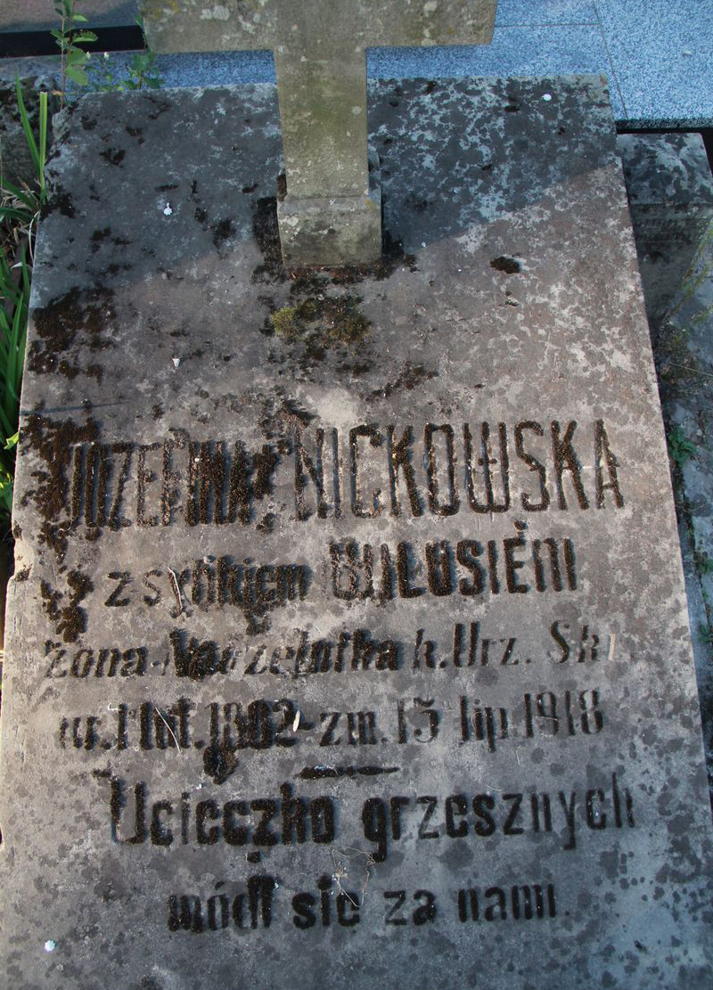 Tombstone of Josephine and Wilhelm Nickowski, Ternopil cemetery, as of 2016.