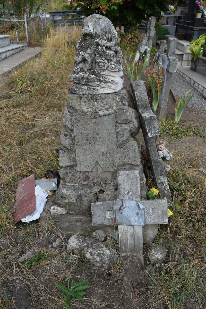 Tombstone of Leszek Meller, Ternopil cemetery, state before 2016