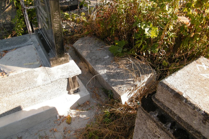 Tombstone of Felix Burdowicz, Ternopil cemetery, state of 2016